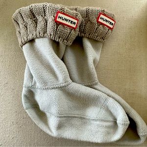 HUNTER WOMEN STITCH CABLE SHORT BOOT SOCKS